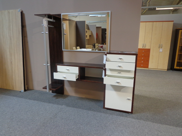 Xelo předsíňová stěna - výprodej 